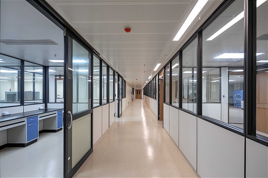 實(shí)驗室-梧州市人民醫(yī)院門診醫(yī)技樓實(shí)驗室裝飾工程