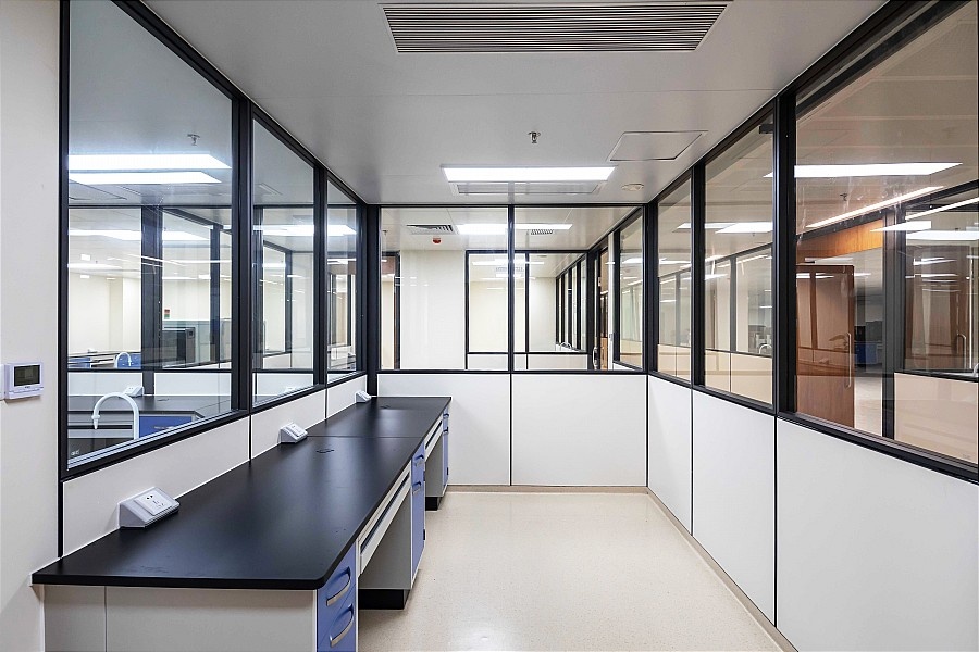 實(shí)驗室-梧州市人民醫(yī)院門診醫(yī)技樓實(shí)驗室裝飾工程